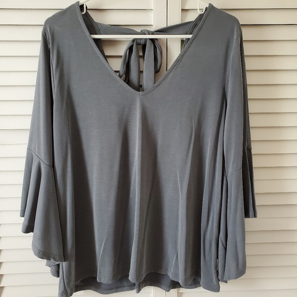 Green Envelope Tops - Green Envelope softest blouse ever Large